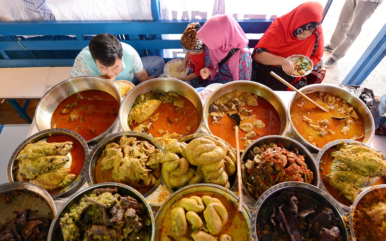 4 ciri khas makanan padang, yang pecinta rendang wajib tau nih!!